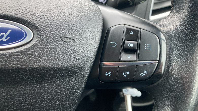 Ford Transit Custom 320 L2 Diesel Fwd 2.0 EcoBlue 130ps Low Roof D/Cab Limited Van Auto